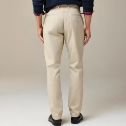 1040 Athletic Tapered-fit stretch chino pant