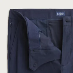 1040 Athletic Tapered-fit tech pant