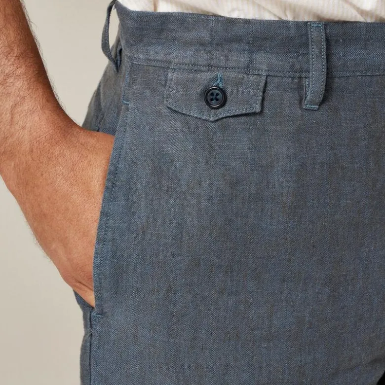 8.5" linen short