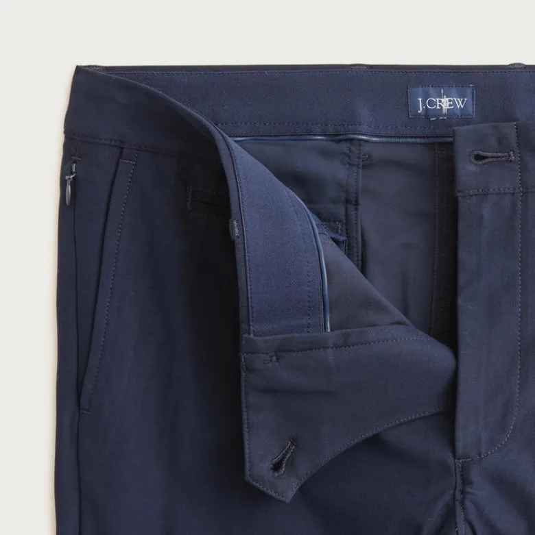 484 Slim-fit tech pant