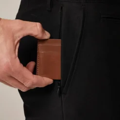 484 Slim-fit tech pant