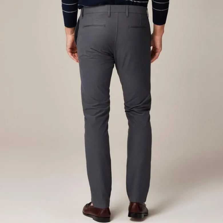 484 Slim-fit tech pant