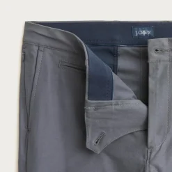 484 Slim-fit tech pant