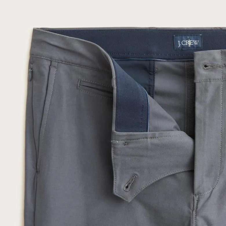 484 Slim-fit tech pant
