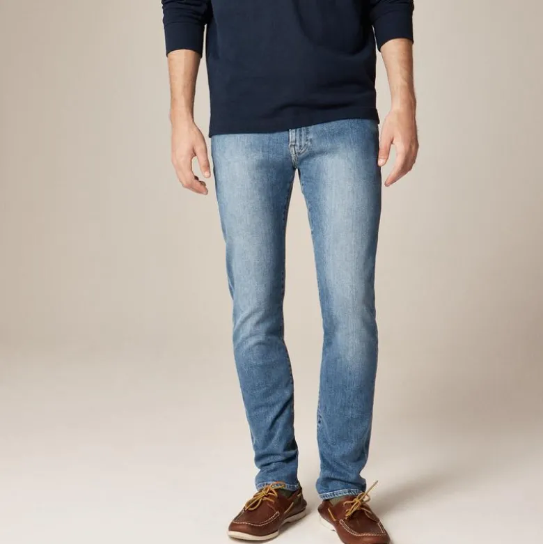 770™ Straight-fit stretch jean in medium wash