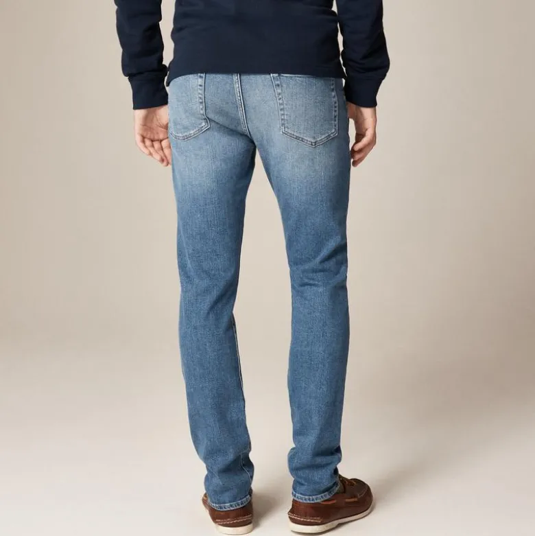 770™ Straight-fit stretch jean in medium wash
