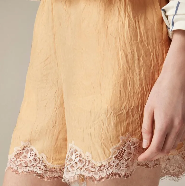 5" Stratus lace-trim short in textured satin