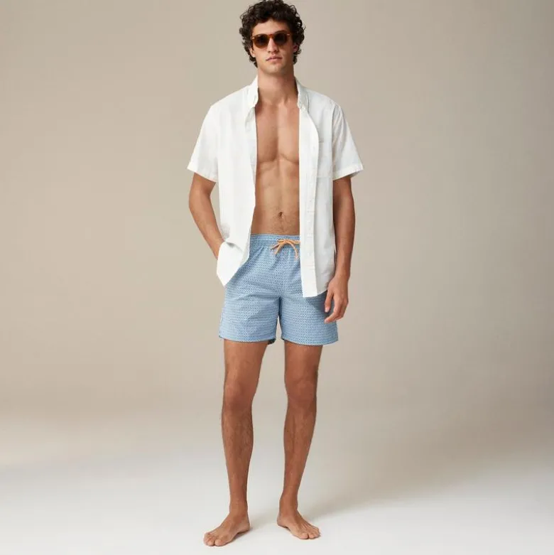 6" stretch swim trunk in print with ECONYL® nylon