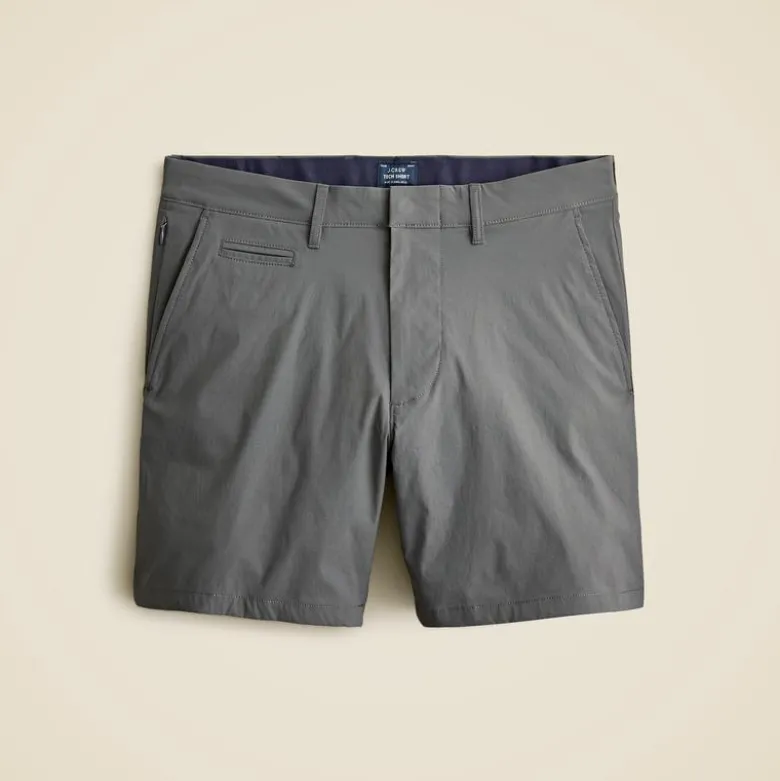 7" tech short