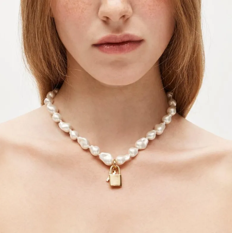 Baroque pearl necklace with key pendant