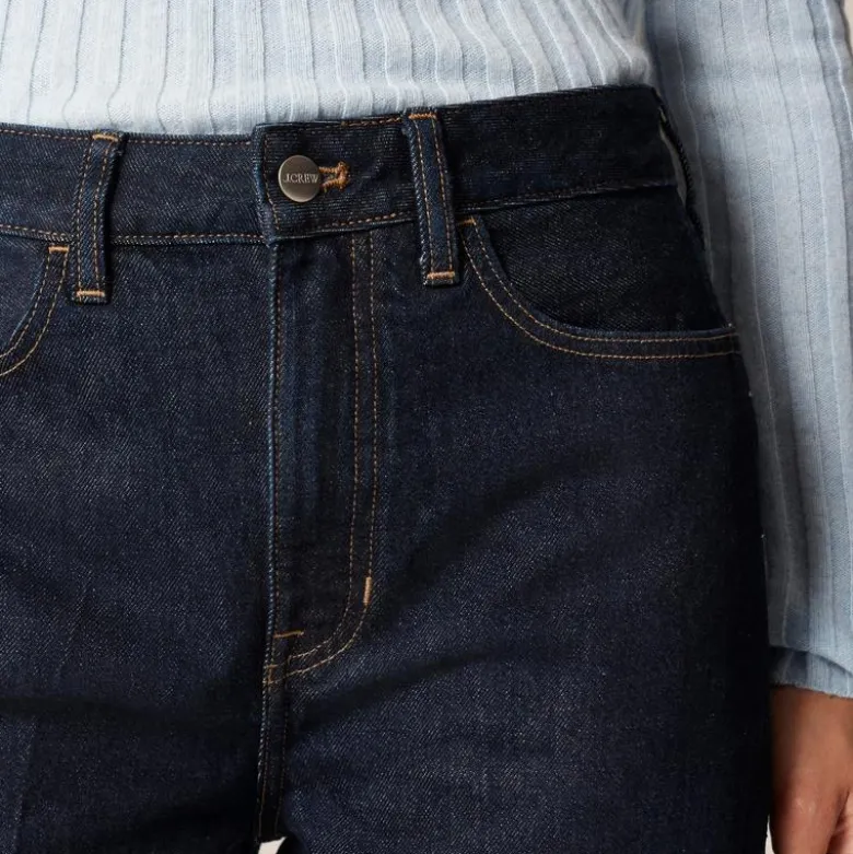 Barrel-leg jean