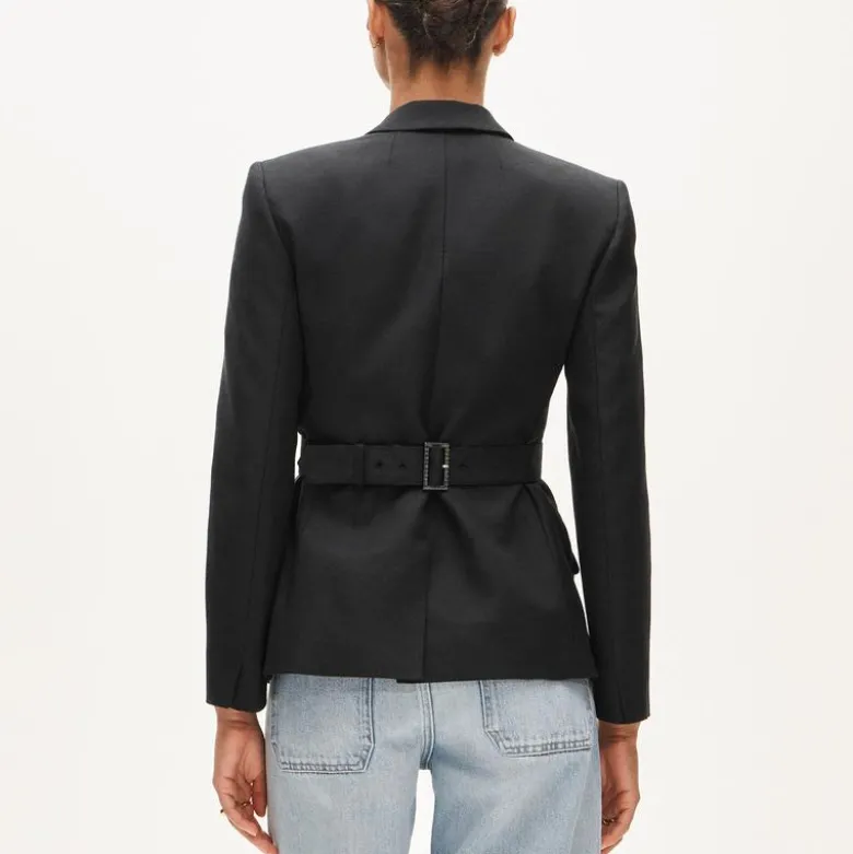 Belted blazer in Gramercy linen blend
