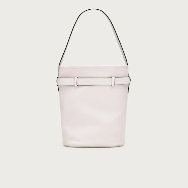 Berkeley belted bucket bag in leather