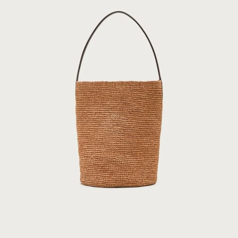 Berkeley handknotted bucket bag in raffia