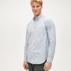 Broken-in organic cotton oxford shirt
