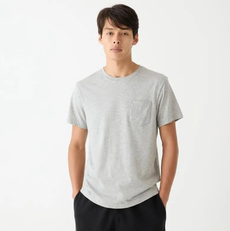 Broken-in pocket T-shirt