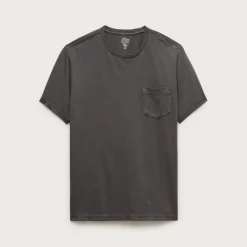 Broken-in pocket T-shirt