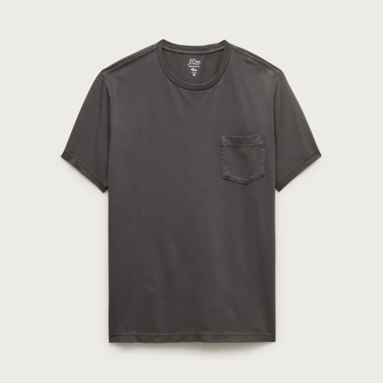 Broken-in pocket T-shirt