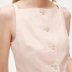 Button-up cutaway tank top in Gramercy linen blend