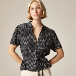 Button-up tie-waist shirt in floral print