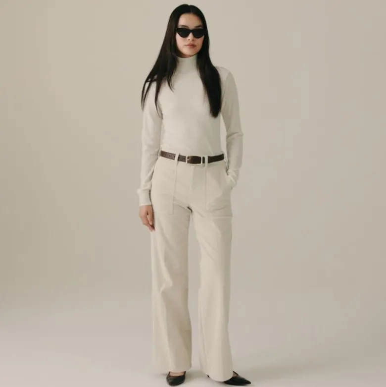 Camp-pocket wide-leg pant in stretch corduroy