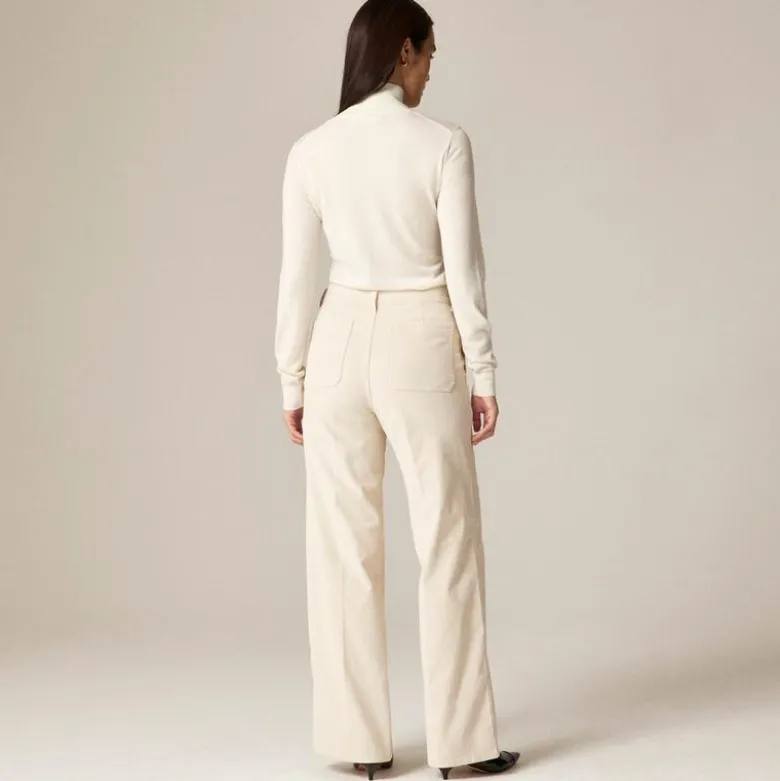Camp-pocket wide-leg pant in stretch corduroy