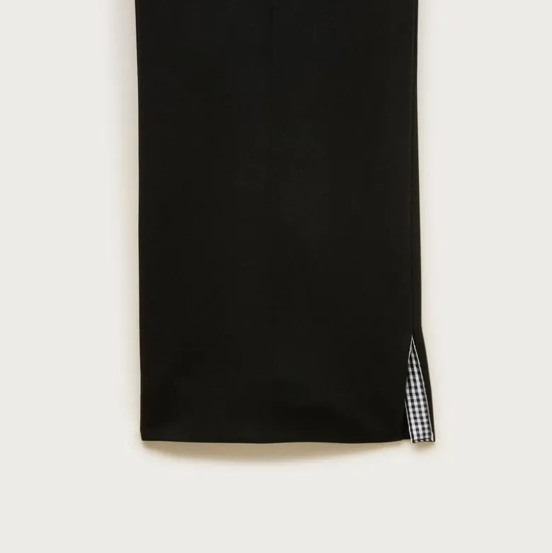 Capri pant in four-season stretch