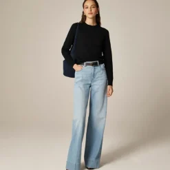 Carolyn fitted crewneck sweater in merino wool