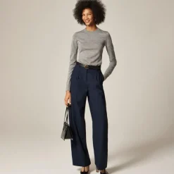 Carolyn fitted crewneck sweater in merino wool
