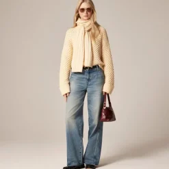 Cashmere cable-knit scarf