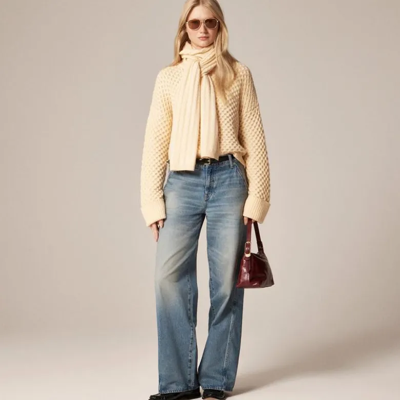 Cashmere cable-knit scarf