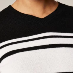 Cashmere high V-neck sweater in stripe