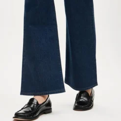 Charley kickout cropped jean