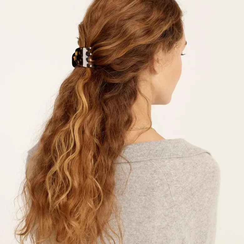 Classic hair clip in Italian tortoise