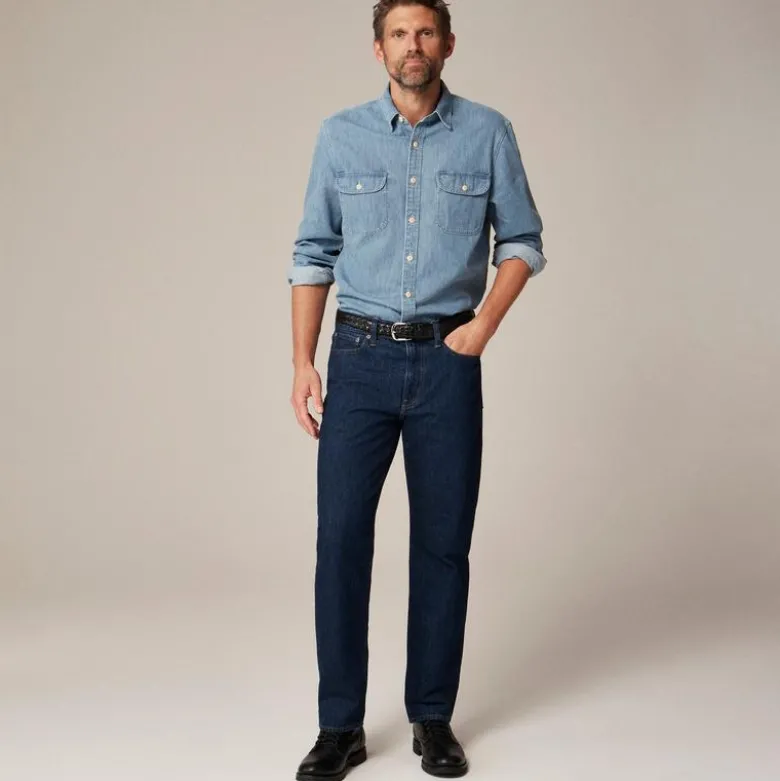 Classic jean in dark wash