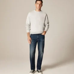 Classic Straight jean in vintage dark wash denim