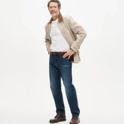 Classic Straight jean in vintage dark wash denim