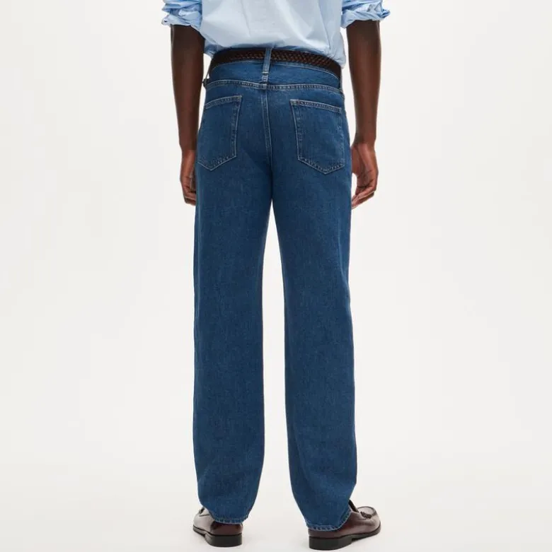 Classic Straight summerweight jean in cotton-linen blend