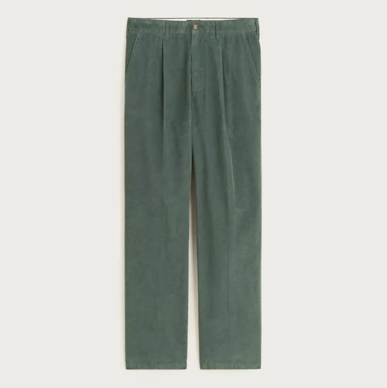 Classic-fit pleated 14-wale corduroy trouser