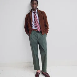 Classic-fit pleated 14-wale corduroy trouser