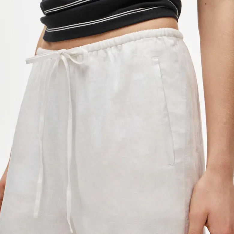 Cosmo short in linen