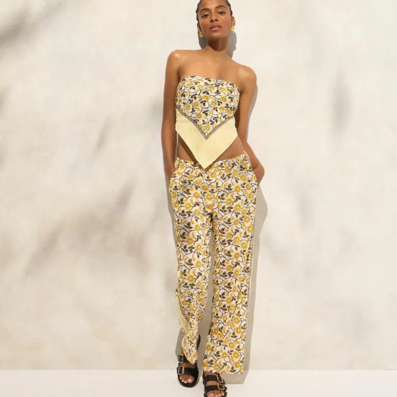 Cotton voile bandana top in daffodil daze block print