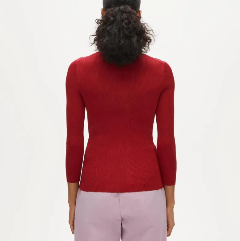 Elbow-sleeve sweater