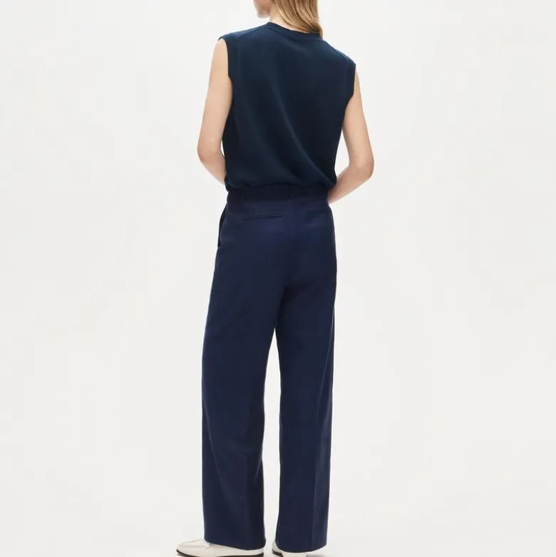 Essential wide-leg pant in Gramercy linen blend