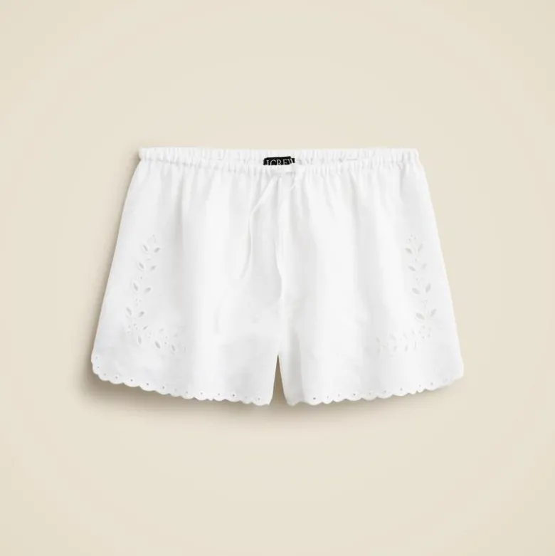 Eyelet short in linen-cotton blend