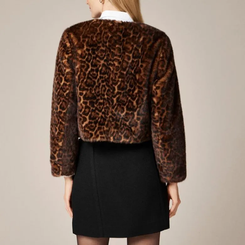 Faux-fur lady jacket in leopard print