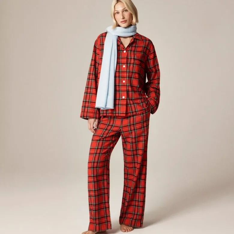 Flannel long-sleeve pajama pant set in Good Tidings plaid