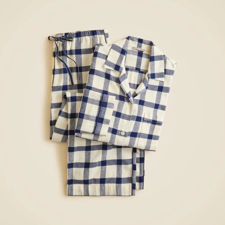 Flannel long-sleeve pajama pant set in plaid