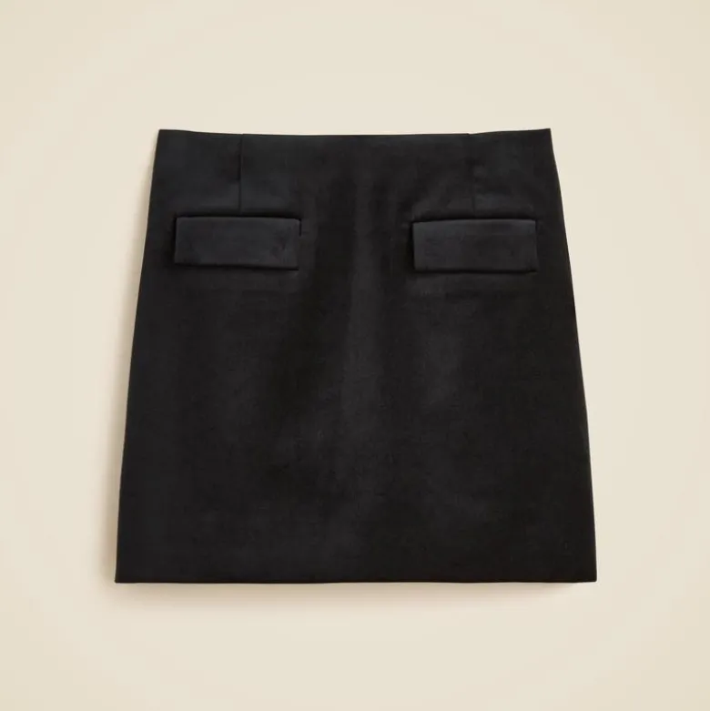 Flap-pocket mini skirt in velvet