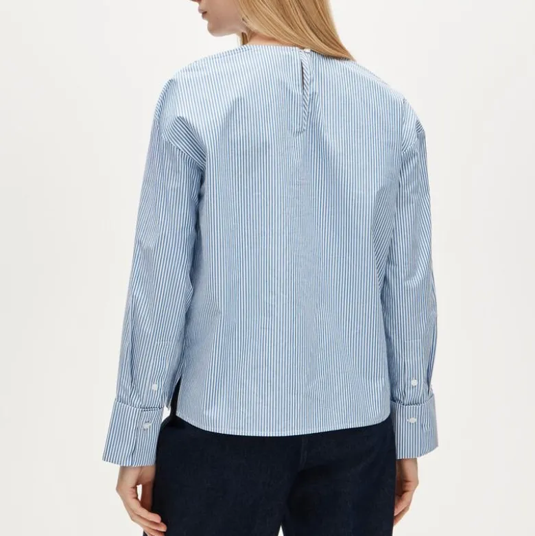 French cuff shirt in striped cotton poplin